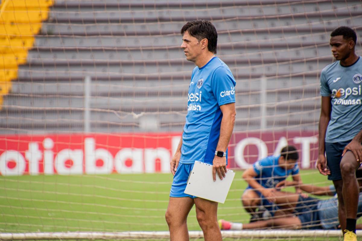 Así fue el entrenamiento de Motagua en el estadio Ricardo Saprissa de cara a la batalla ante los “Morados”