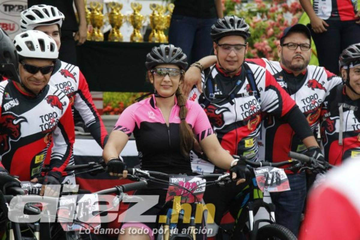 Ciclistas hicieron vibrar San Pedro Sula con la competencia Toro de Toros TORO DE TOROSylt;/