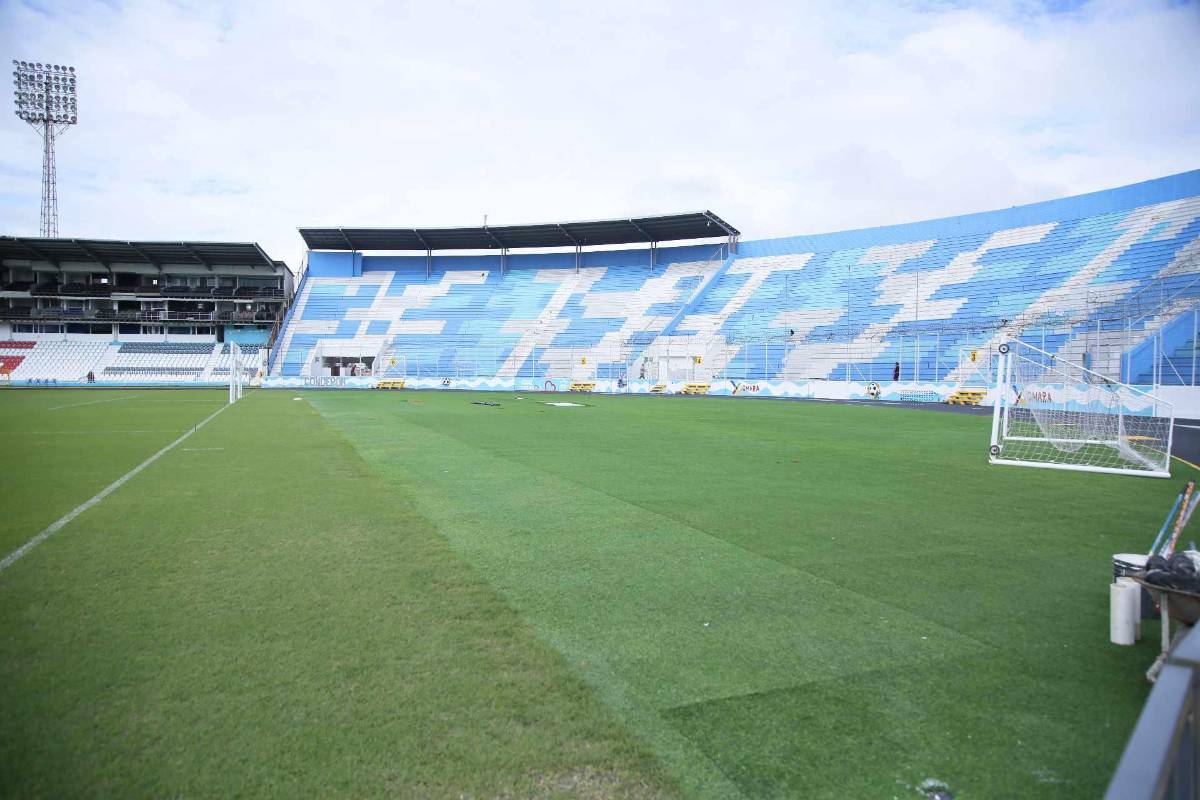 Así embellecen el Estadio Nacional para el Honduras - México: mantenimiento especial y los cambios en la cancha