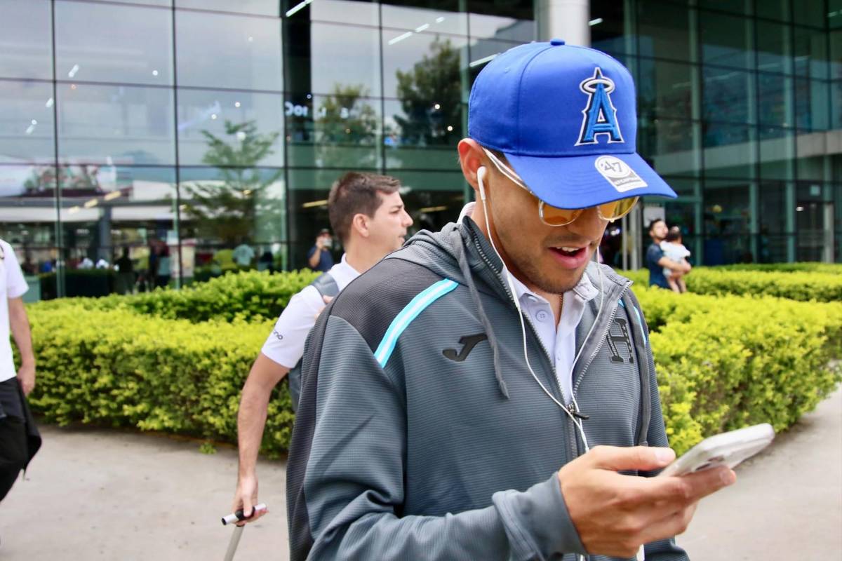 Caras tristes y no hablaron con la prensa: así fue la llegada de Honduras a Palmerola