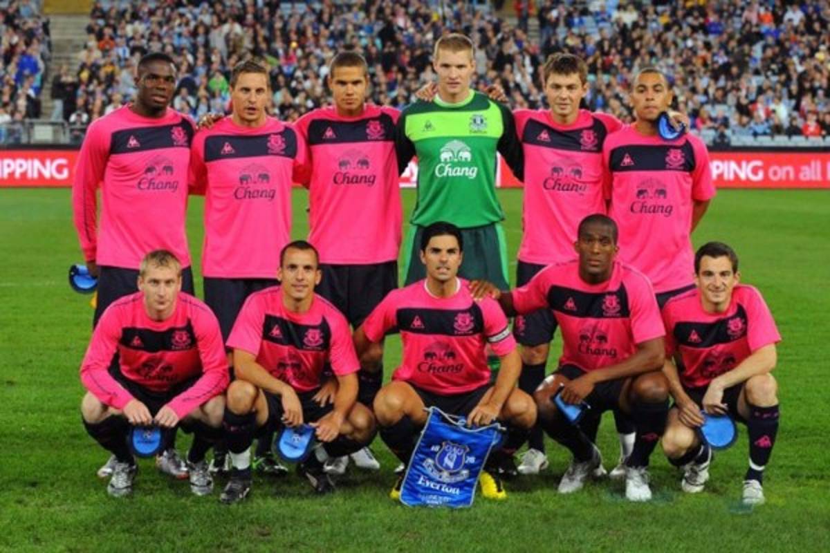 Equipos que se han unido a la lucha contra el cáncer de mama vistiendo de rosado&nbsp;&nbsp;