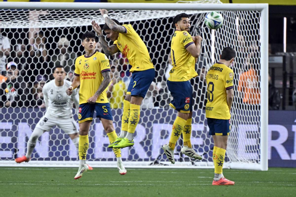 Messi vivió a lo grande su debut en 2025 durante el juego Inter Miami vs América y lo acompañó la polémica