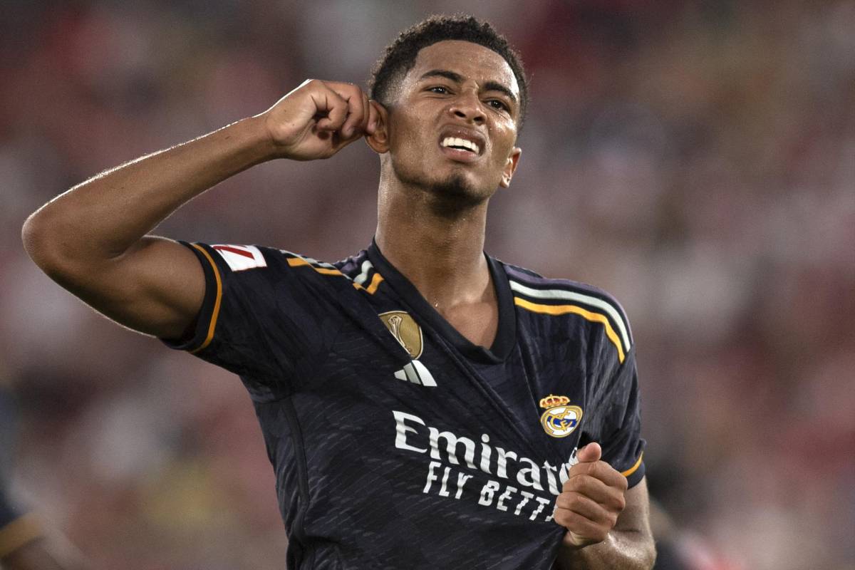 ¿Por qué Bellingham usa las medias rotas? El secreto que hay detrás de todo esto de la figura del Real Madrid