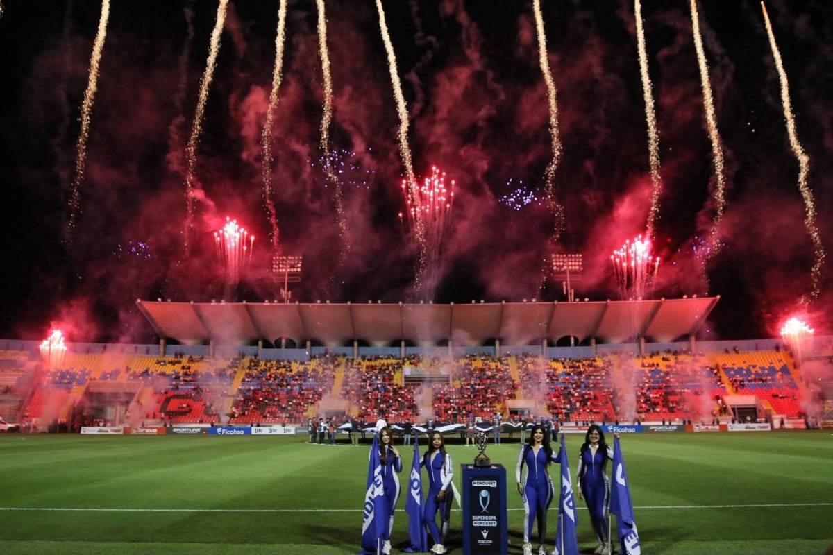 Locura de Olimpia tras quedar campeón, Espinel sorprendió y fiestón de la Ultra Fiel
