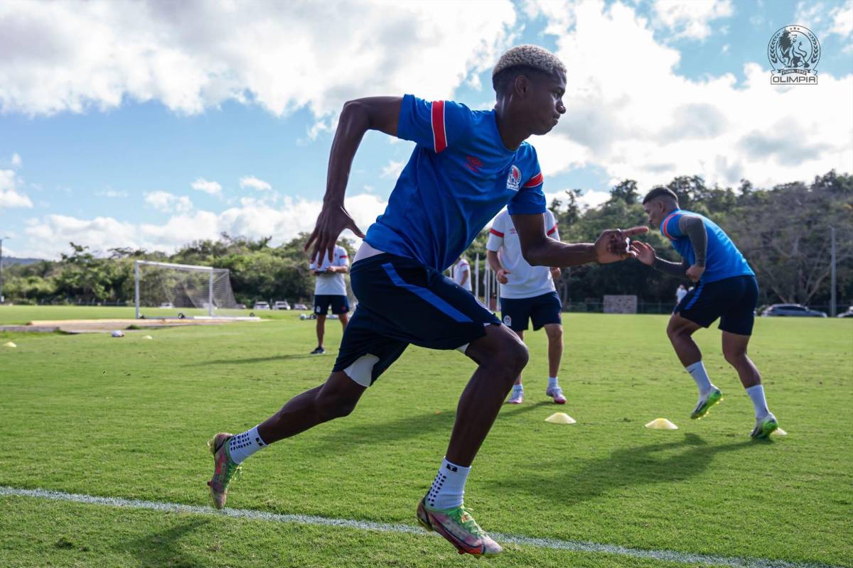 Con dos sensibles bajas: Así sería el 11 del Olimpia que prepara Pedro Troglio para enfrentar a la Real Sociedad en Tocoa
