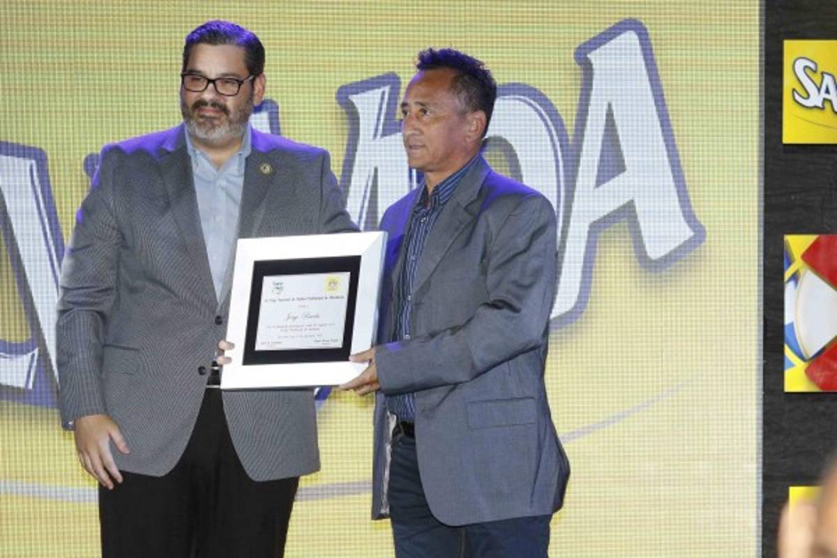 FOTOS: Así fue la premiación de los mejores de la temporada de la Liga Nacional