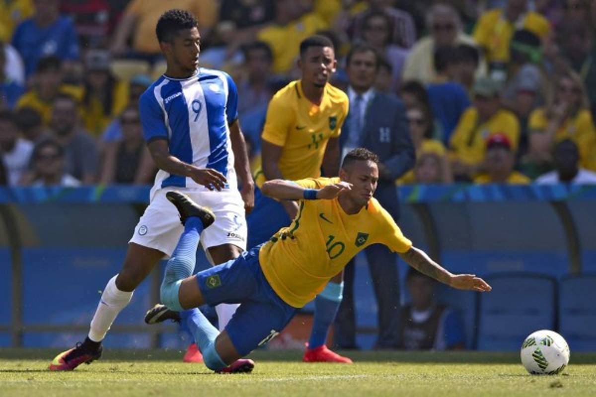 Así ha sido la evolución de 'Choco' Lozano, el nuevo jugador del Barcelona B