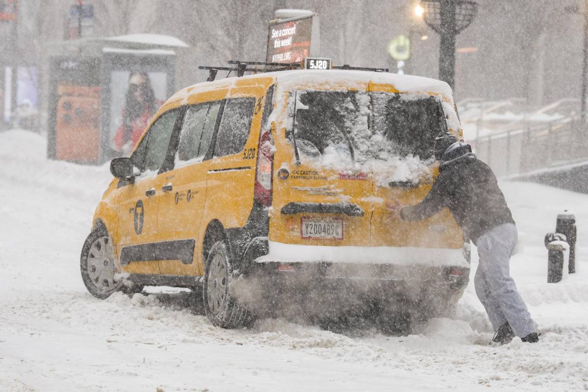 Histórica tormental invernal tiene de rodillas a Estados Unidos: se reportan muertos y 80 mil hogares sin electricidad