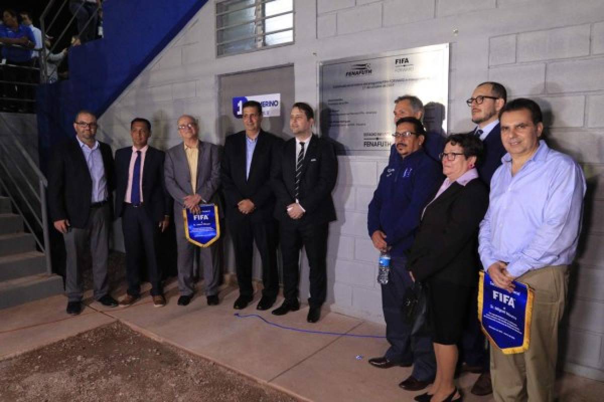 FOTOS: Fenafuth inaugura un mini estadio para Ligas Menores en Tegucigalpa