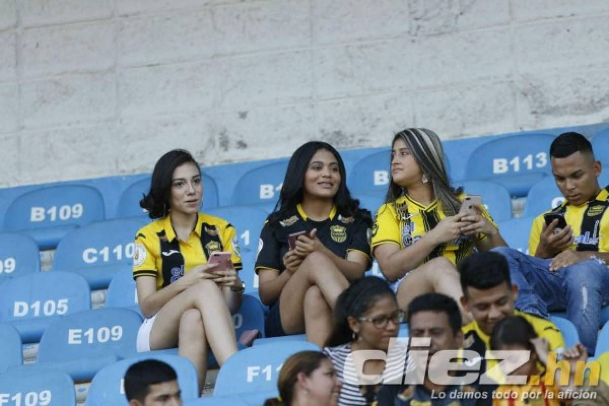 Las bellezas que llegaron al estadio Olímpico para el clásico Real España-Marathón