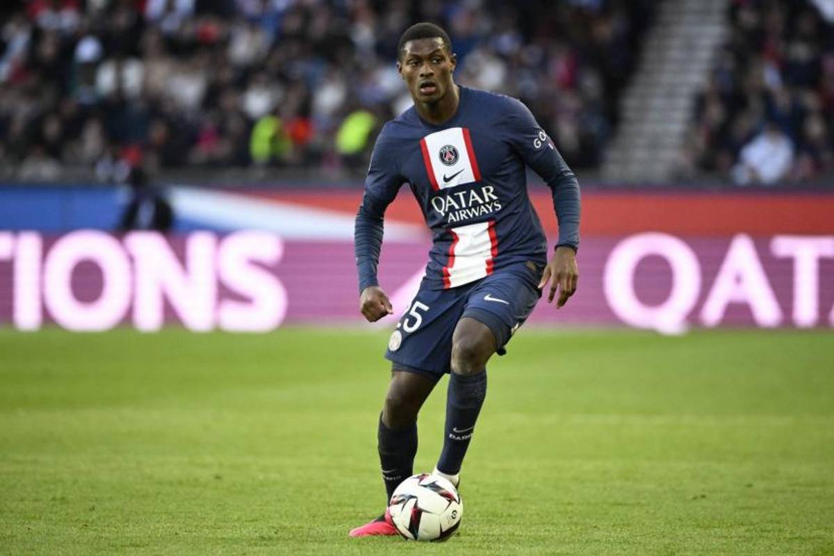 UEFA reveló el 11 ideal de la Champions League: dos figuras del Barcelona y PSG arrasa con todo