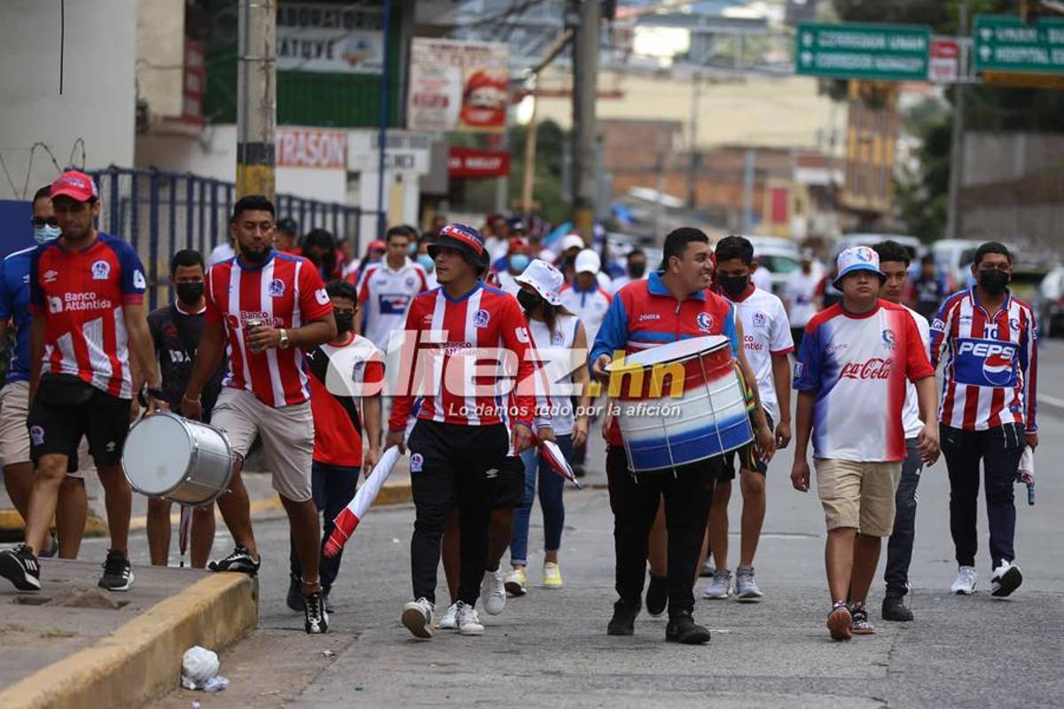 ¡Leones, banderas y selfies! Tegucigalpa se viste de fiesta con la final del fútbol hondureño Olimpia vs. Real España