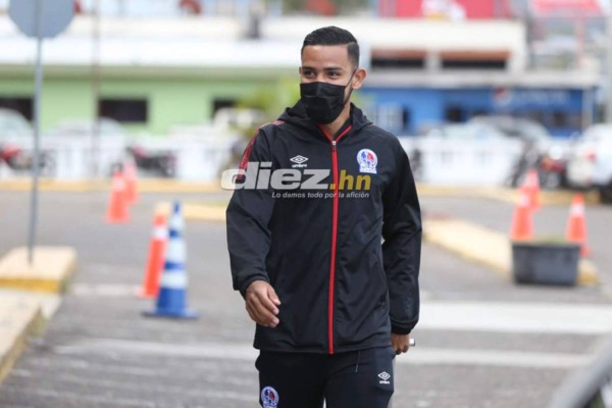 ¡Con las maletas llenas de ilusión! Las postales del viaje del Olimpia a Costa Rica para enfrentar a Alajuelense