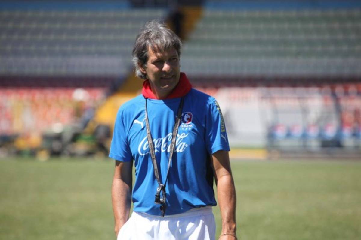 ¿Qué hacen los entrenadores extranjeros que han dirigido en Honduras?