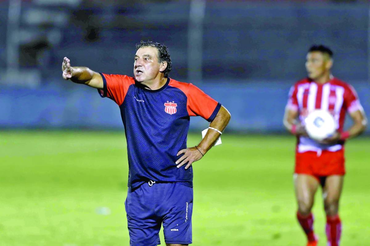 Pablo Lavallén vs Diego Vázquez, el gran pulso para el Torneo Clausura: los retos de los 10 técnicos de la Liga Nacional