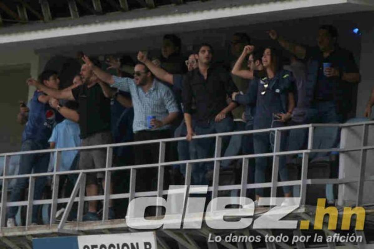 ¡Agarren a ese ciclón! Así festejó Motagua la eliminación del Olimpia