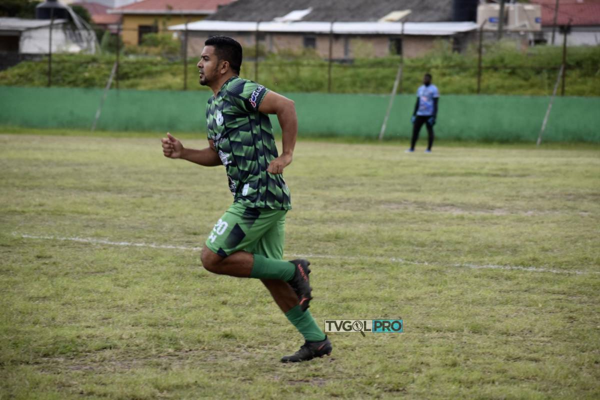20 futbolistas que creías retirados y juegan en la Liga de Ascenso de Honduras... ¡el técnico mundialista en segunda!