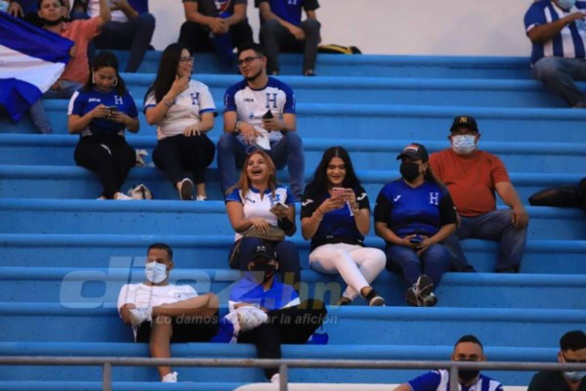 Las bellezas del Honduras vs Estados Unidos: las 'conejitas' acaparan las cámaras y roban corazones