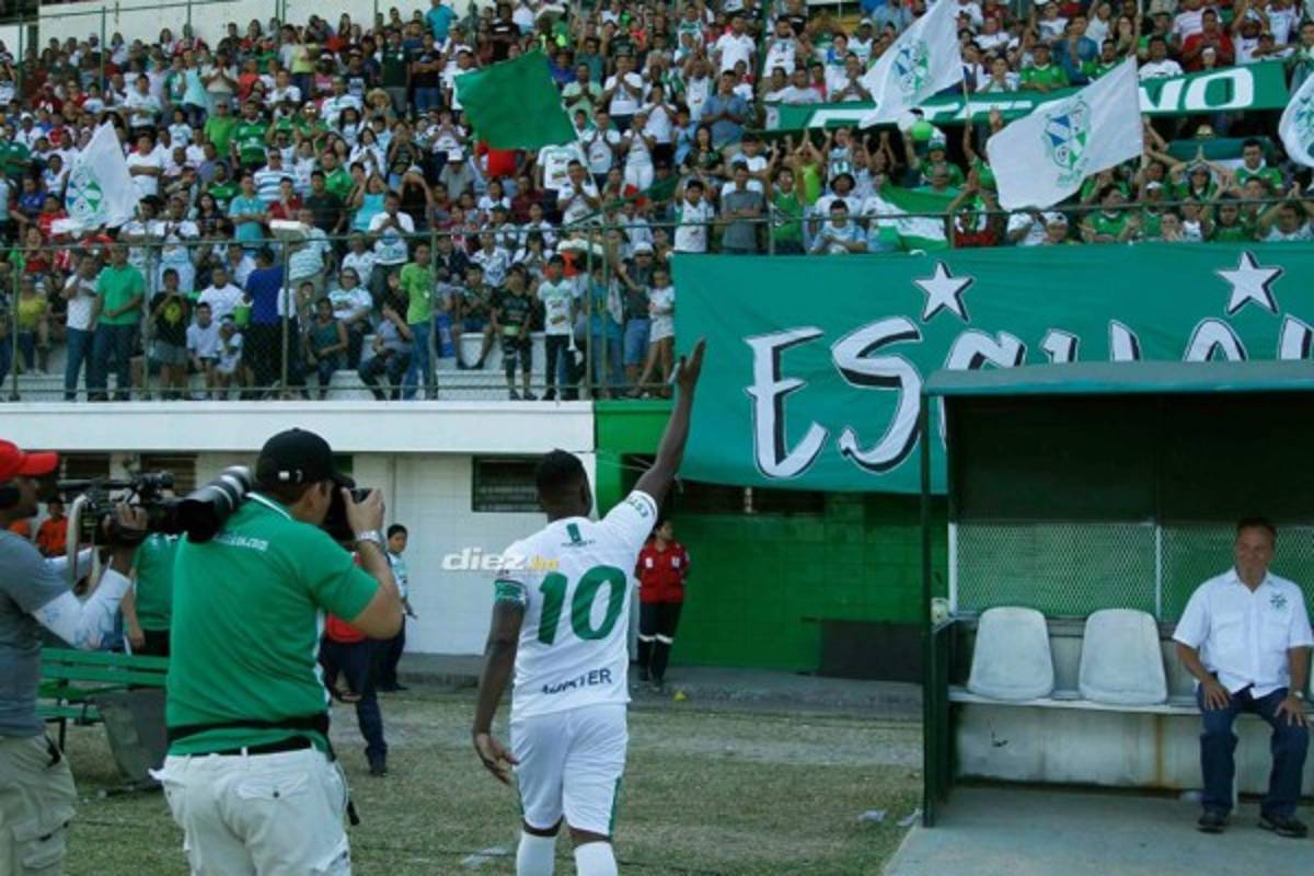 ¡Adiós capitán! Edgar Álvarez se despide del fútbol profesional con tremenda ovación