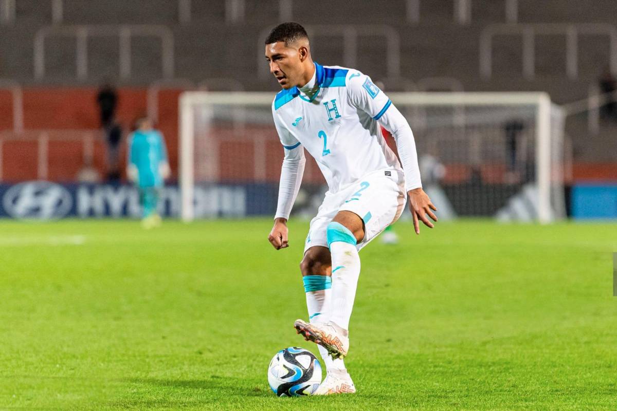 Quién es Darlin Mencía, el joven legionario que tuvo su debut con gol en la Selección de Honduras