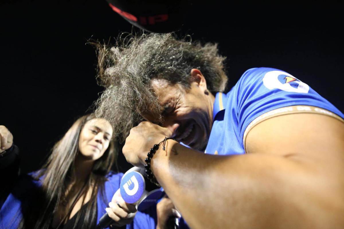 Rambo de León rompe en llanto en su partido de despedida: el triste adiós del ‘10’ y las postales que dejó su homenaje