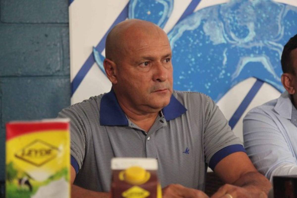 Los técnicos que podrían suplir a Hernán Medford en el Real España