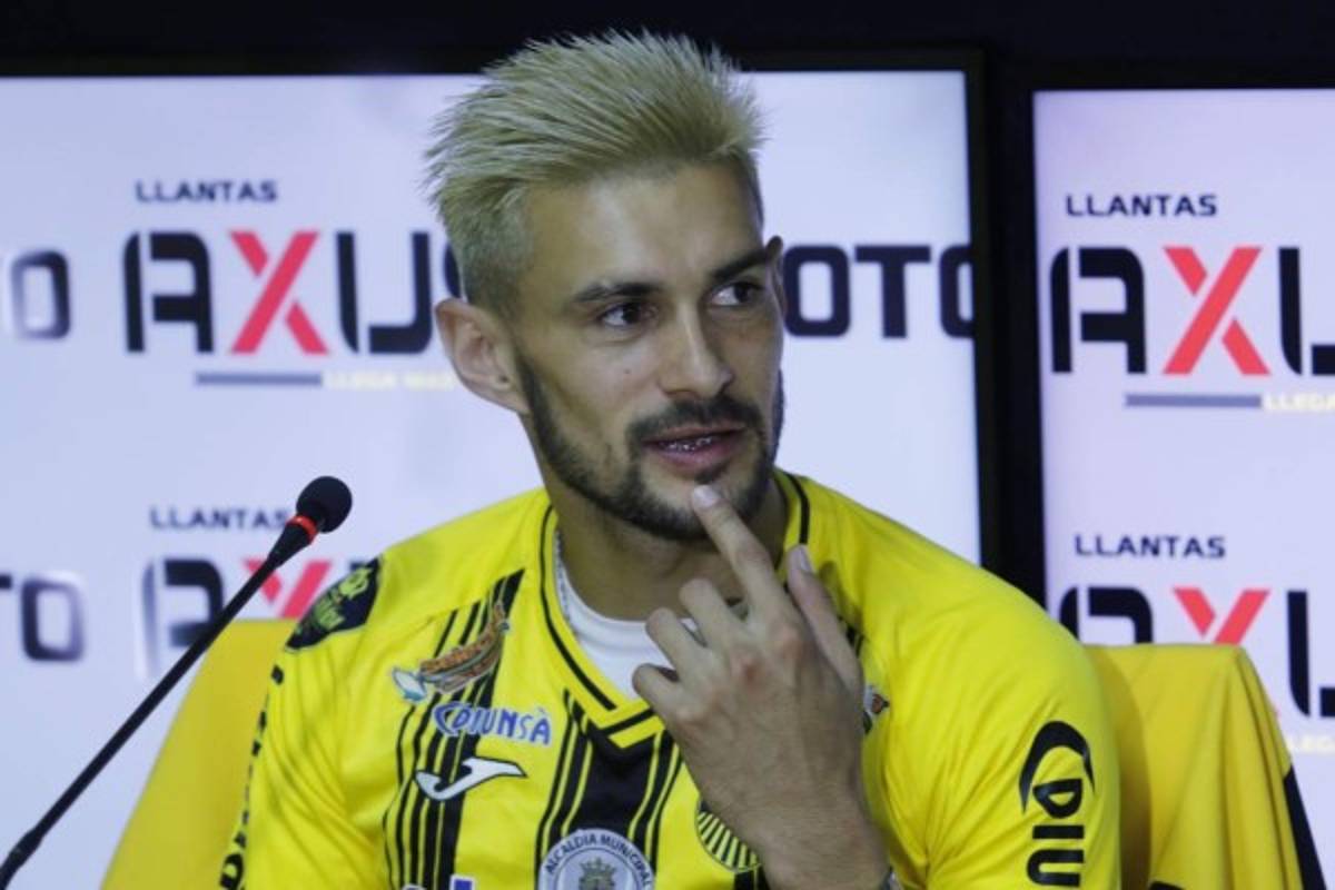 FICHAJES: Real España anuncia altas y prepara barrida, mexicano ofrecido en Honduras y Troglio define su futuro