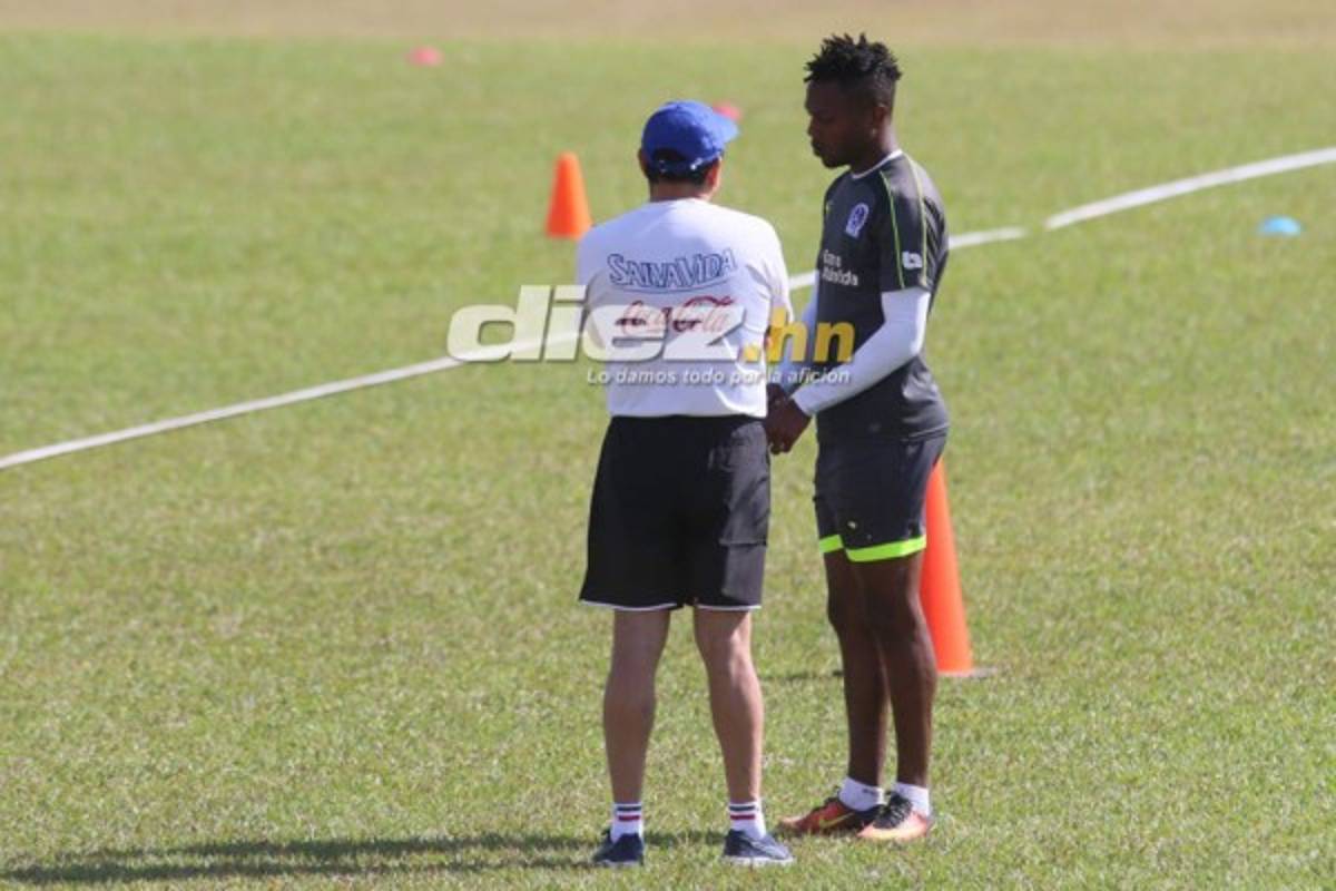 ¡Puso las cosas claras! Así fue el primer entreno de Nahún Espinoza con Olimpia