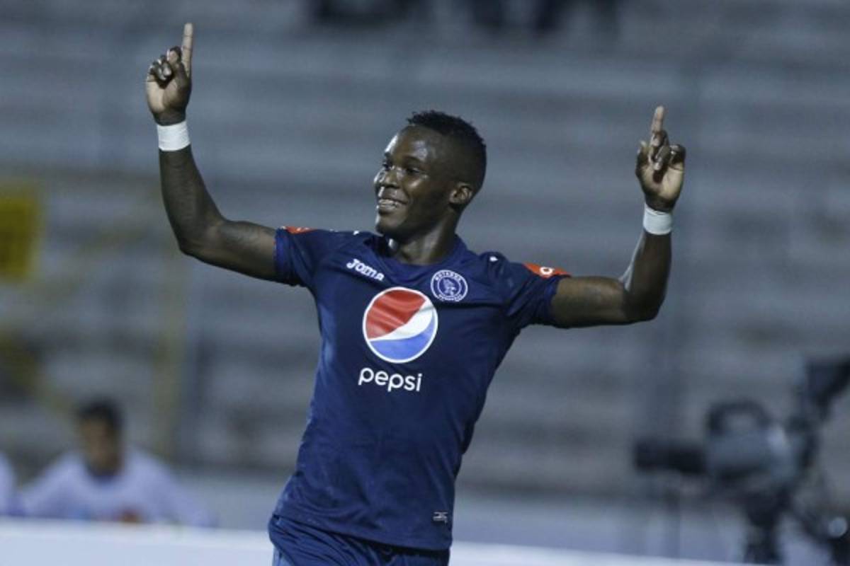 Saprissa, posible destino de Rubilio Castillo tras el pase caído al fútbol de China