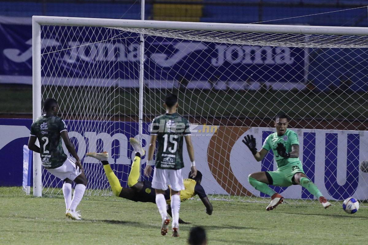 El pleito en las gradas del Olímpico, el eufórico festejo de Héctor Vargas ante su ex y la frustración de Keosseián