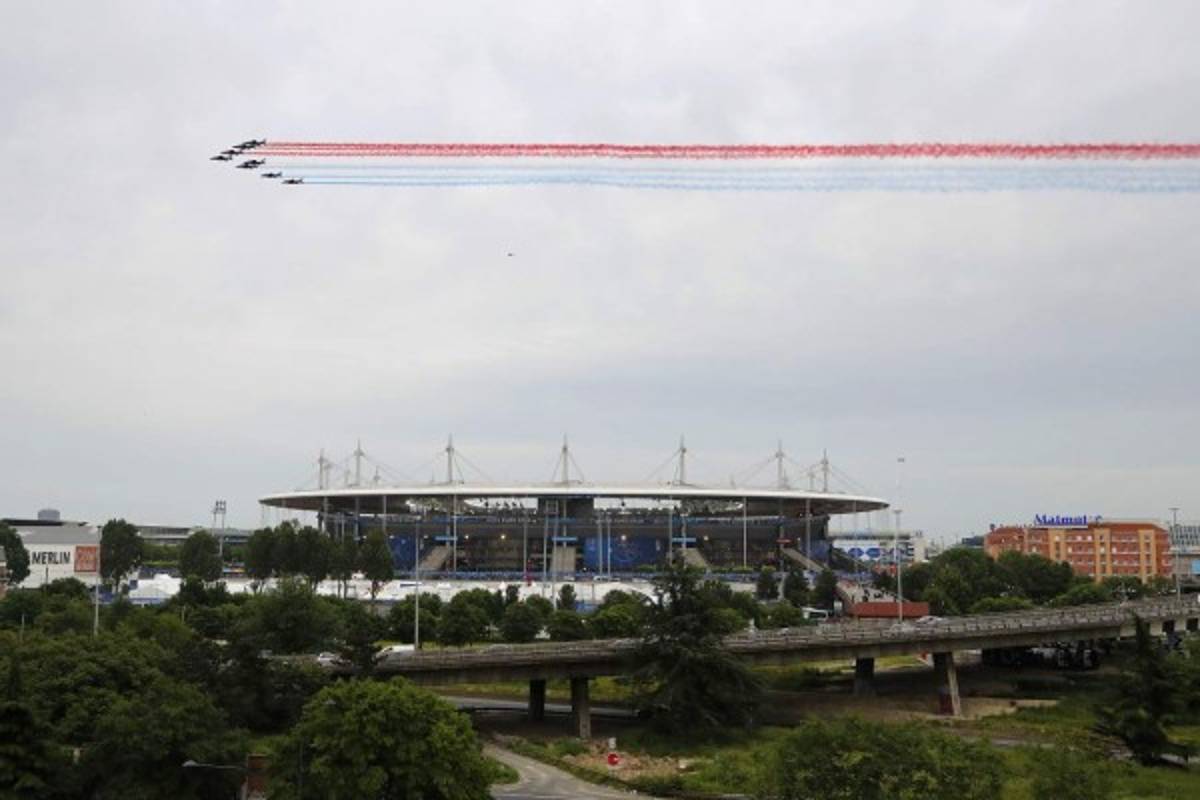 Así fue la espectacular inauguración de la Eurocopa de Francia 2016