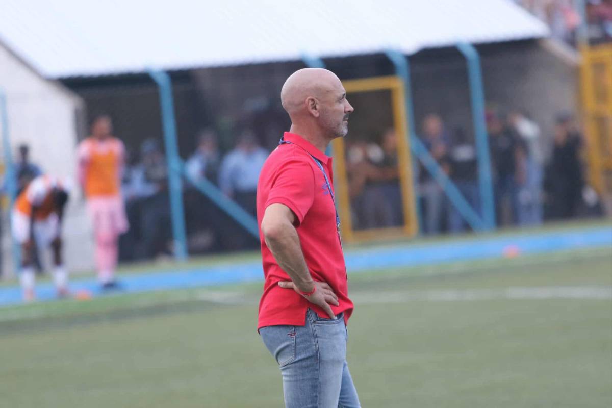 Revelado: Las cuatro razones que fastidiaron a Eduardo Espinel en Olimpia y por las que puso su renuncia