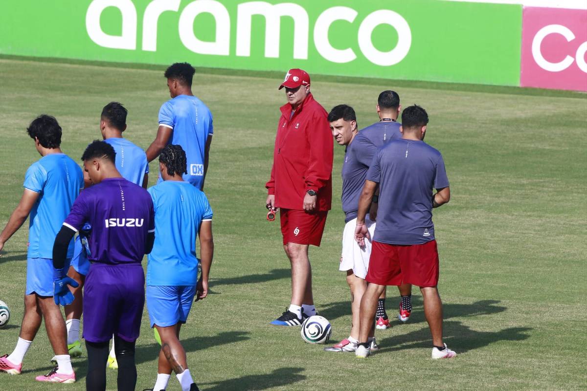 Diego regresa y dos hermosas periodistas roban miradas en el entreno de Real Estelí