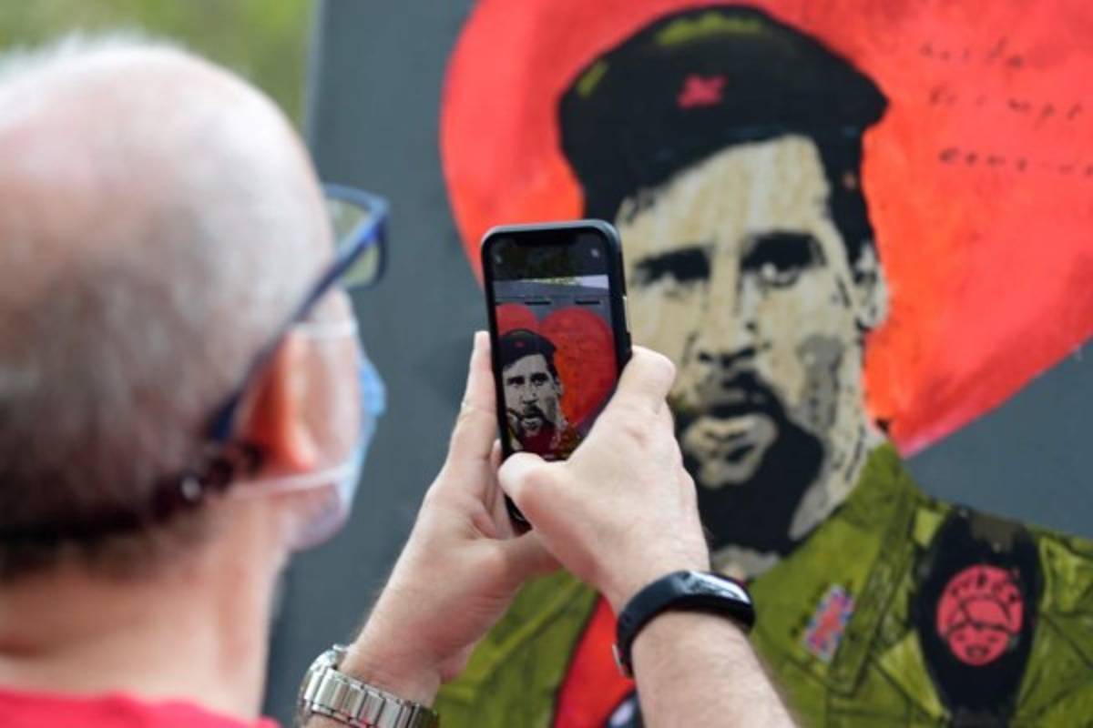 ''Hasta siempre, comandante'': comienzan a despedirse de Messi en la ciudad de Barcelona