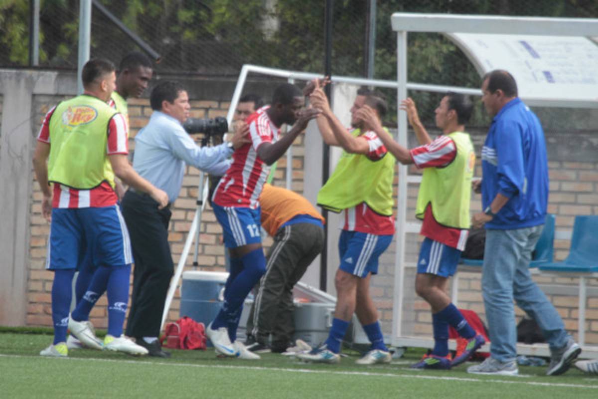 Atlético Municipal y Jaguares dieron espectáculo.