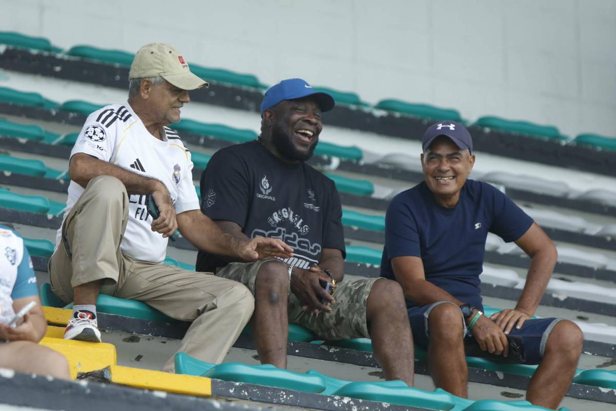 La preciosa rubia en las gradas que opacó a las modelos en el Excélsior y la leyenda hondureña que apoyó a Platense