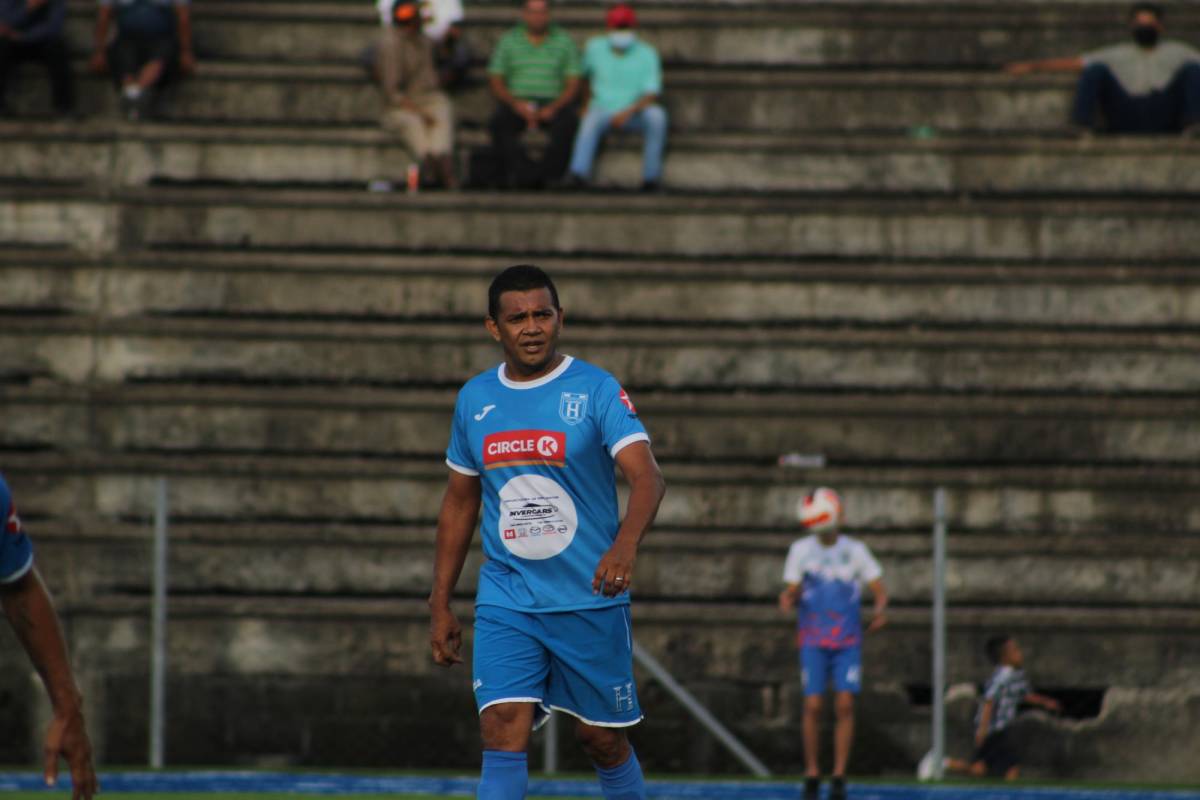 Amado Guevara regresa a Honduras: Mundialistas y figuras hondureñas se reúnen en juego de Leyendas en La Paz