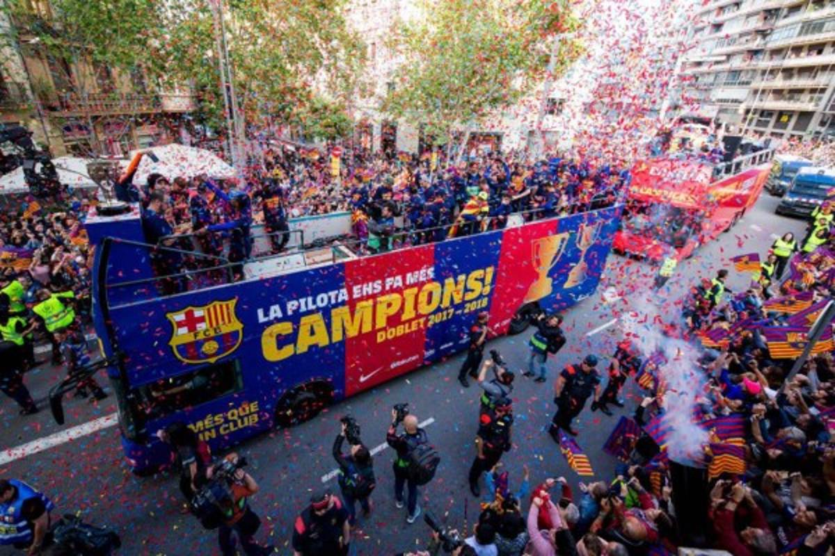 FOTOS: La gran celebración del FC Barcelona por el doblete en España