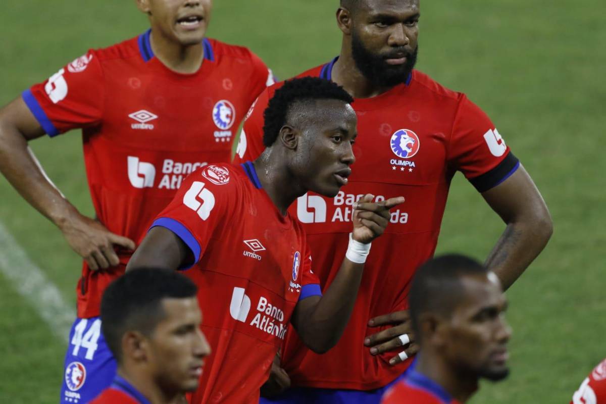 No se vio en TV: Furia olimpista, tiktokers en la cancha y el pedido a Bengtson
