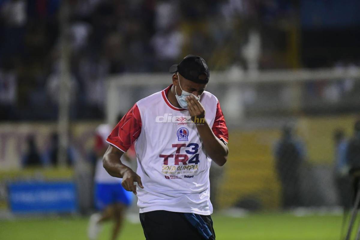 No lo viste en TV: Las hermanas que son novias de dos figuras de Olimpia, el llanto de futbolistas de Real España y la ‘gaseada’ a los albos