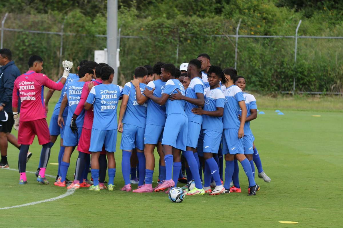 ¡Luis Suazo entrenó separado! Honduras sigue preparación rumbo al Mundial Sub-17 de Qatar 2025: rivales y fechas de los juegos