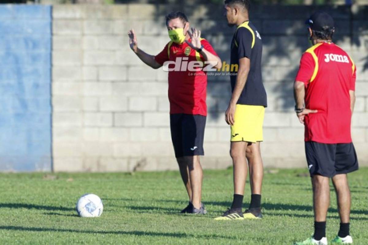¡Patadita y una ausencia! Las postales del inicio de pretemporada del Real España del 'Potro' Gutiérrez