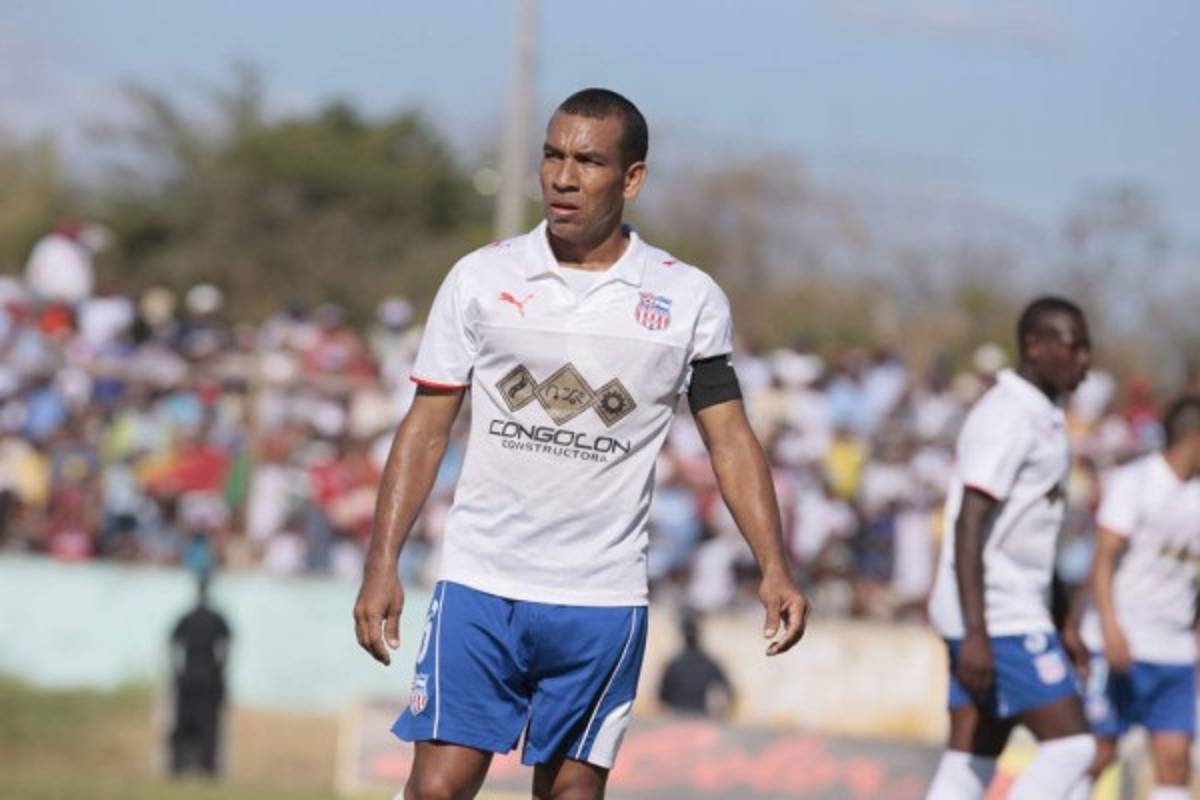 TOP: Futbolistas hondureños con más equipos en su carrera