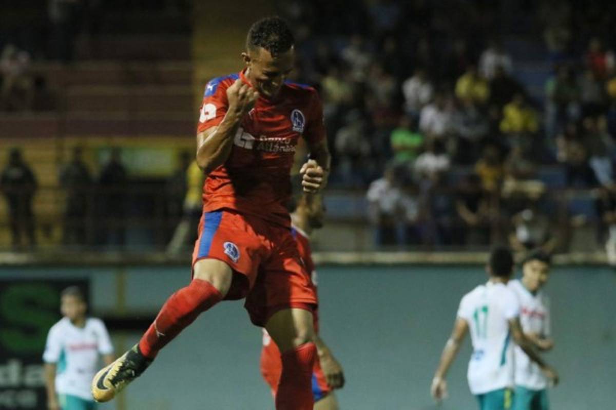 La revolución de Nahún Espinoza con su 11 en Olimpia: Wilson Palacios coquetea con la titularidad