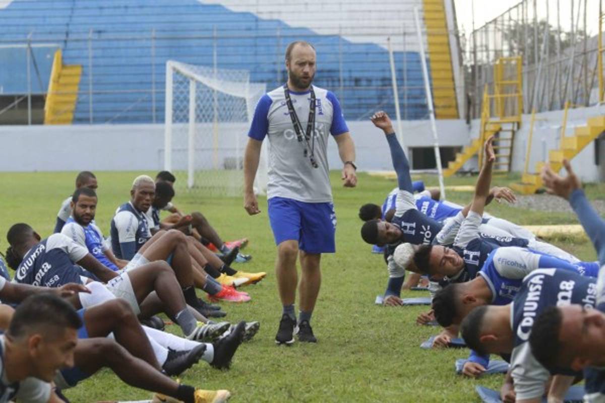El emotivo mensaje de despedida del uruguayo Sebastián Urrutia, expreparador fisíco de la Selección de Honduras