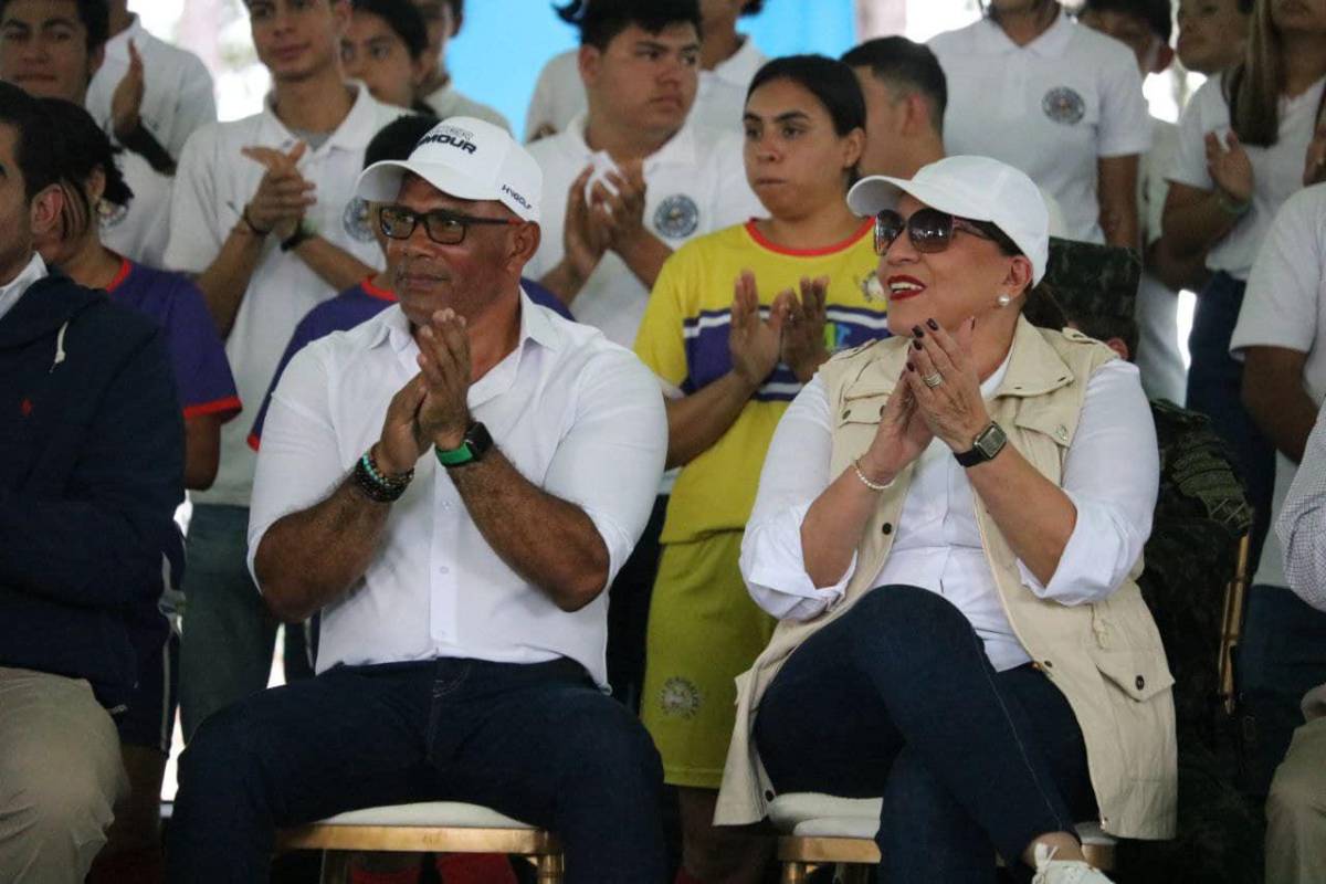 ¡Una mesa de billar entre la naturaleza! CONDEPOR inaugura hermosa cancha de grama sintética en Valle de Ángeles