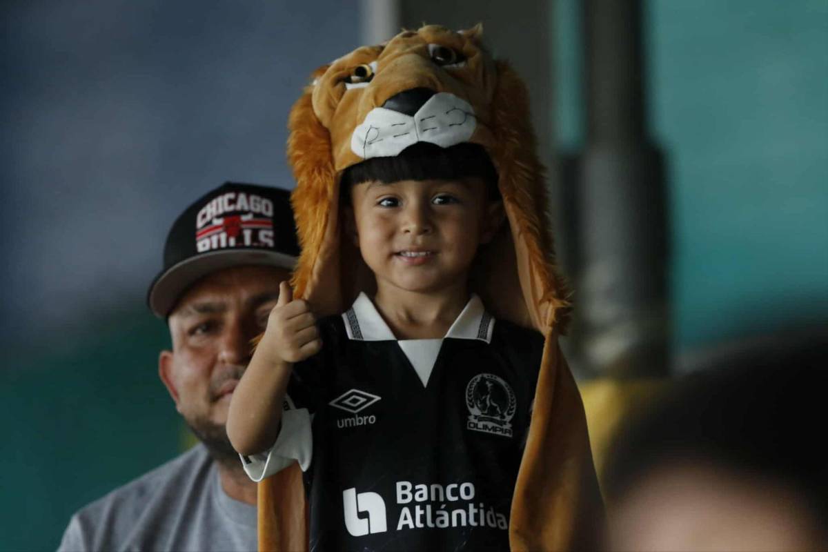 ¡Identificada el bombón en el Morazán! Y el pedido especial para Michaell Chirinos en el Platense vs Olimpia