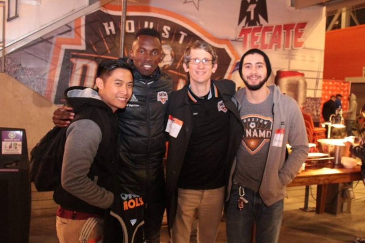 Así fue la presentación de Elis y Quioto con el Houston Dynamo