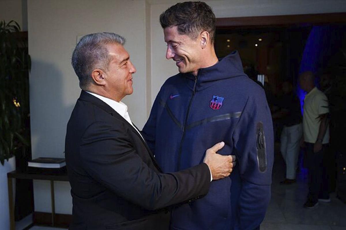 Laporta no pudo retenerlo y Flick lo pierde: se va del Barcelona y negocia con otro gigante de Europa