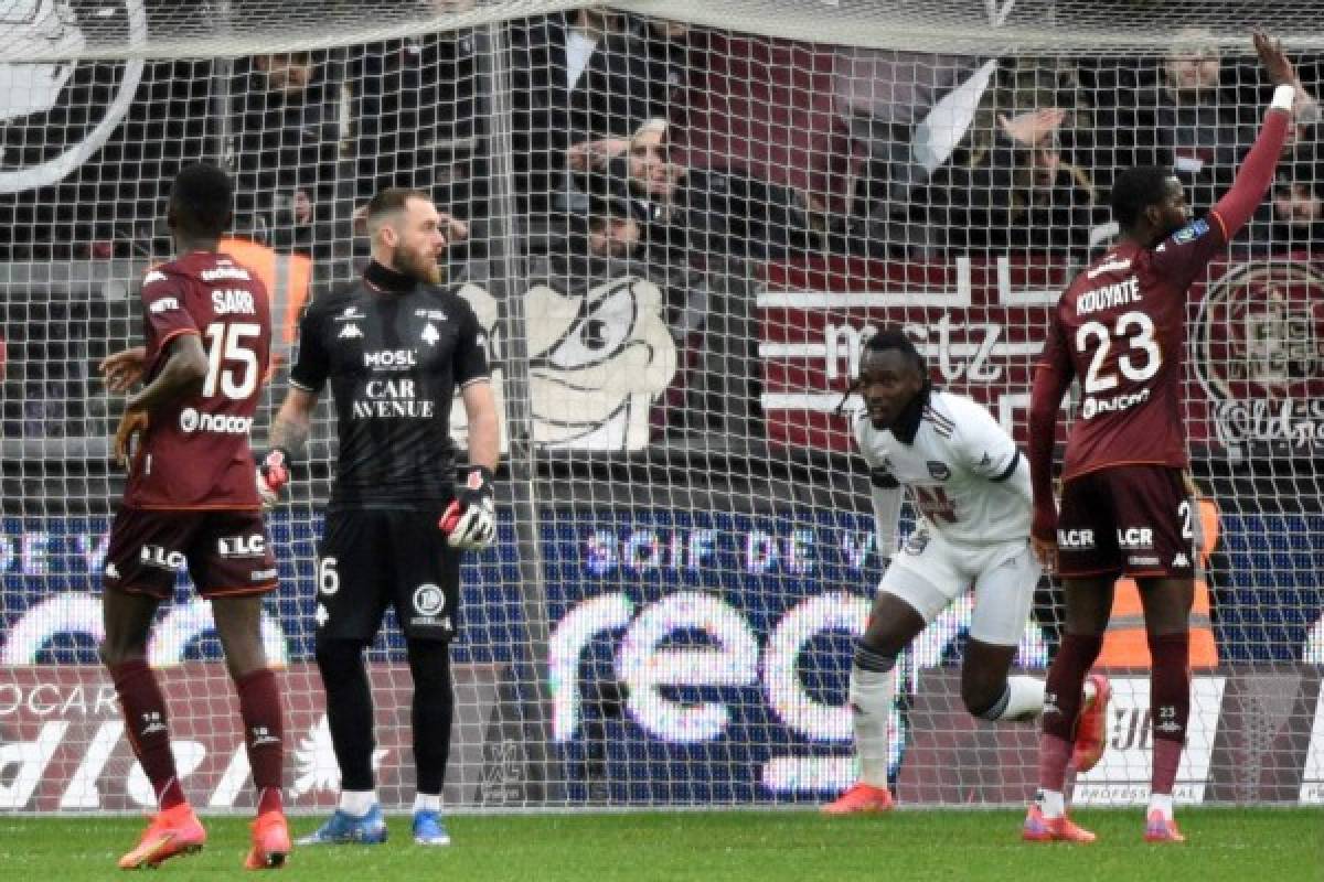 Agradeció a la afición y celebró como la 'panterita': Así vivió Alberth Elis su tercer gol en Francia   